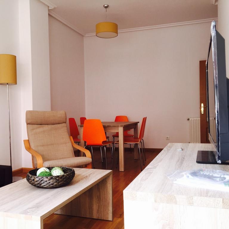 Apartamentos El Caxigu アレナス・デ・カブラレス 部屋 写真