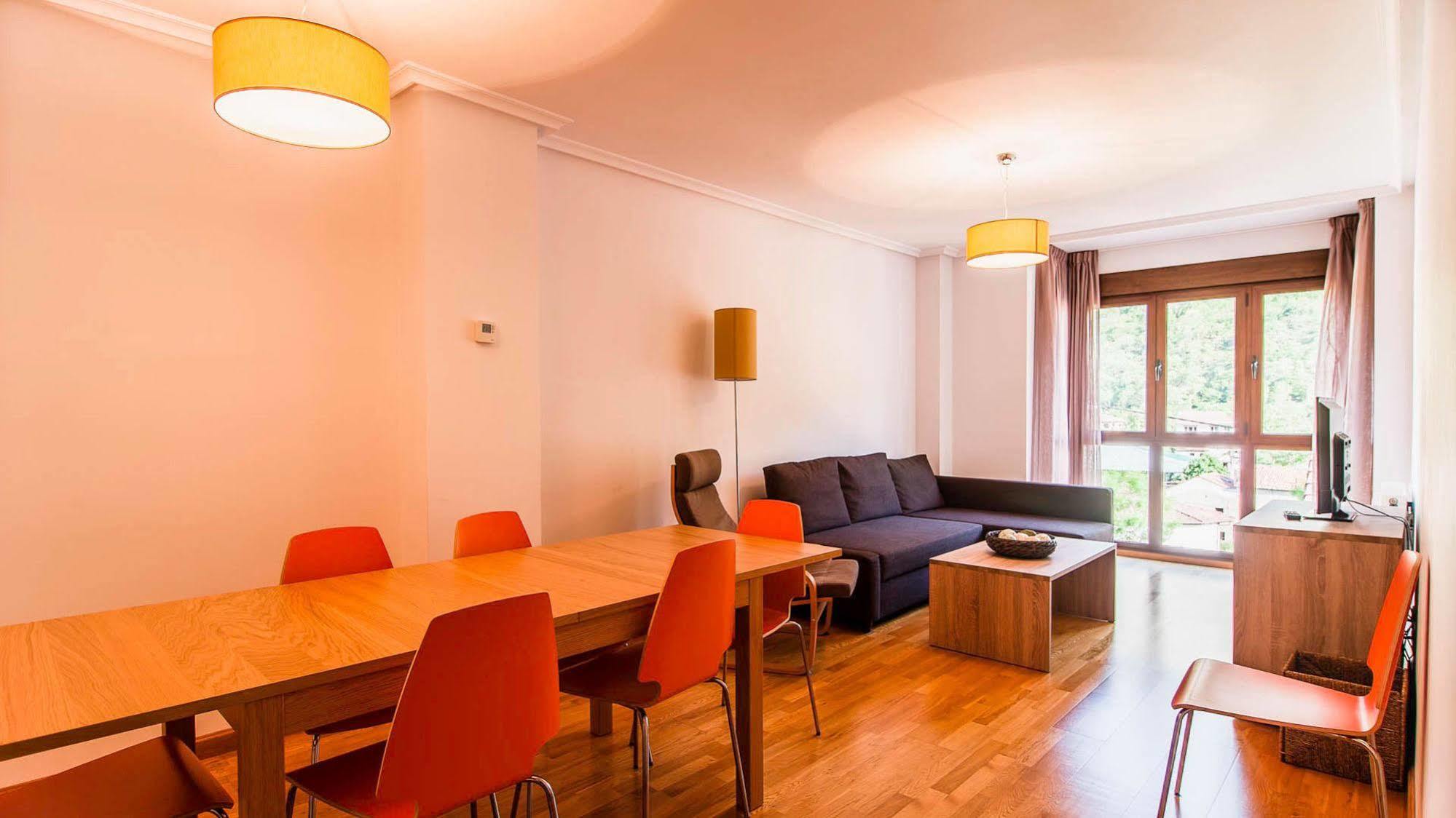 Apartamentos El Caxigu アレナス・デ・カブラレス エクステリア 写真
